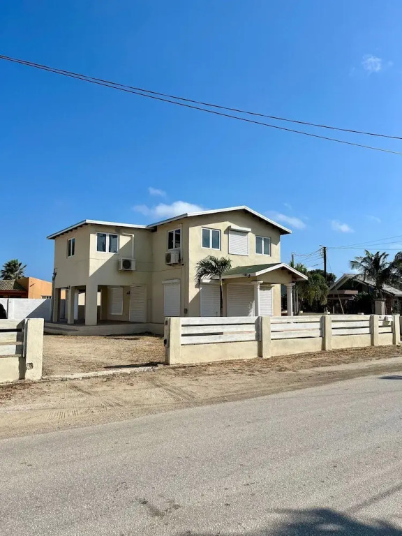 Palm Beach Villa Aruba - Great Location
