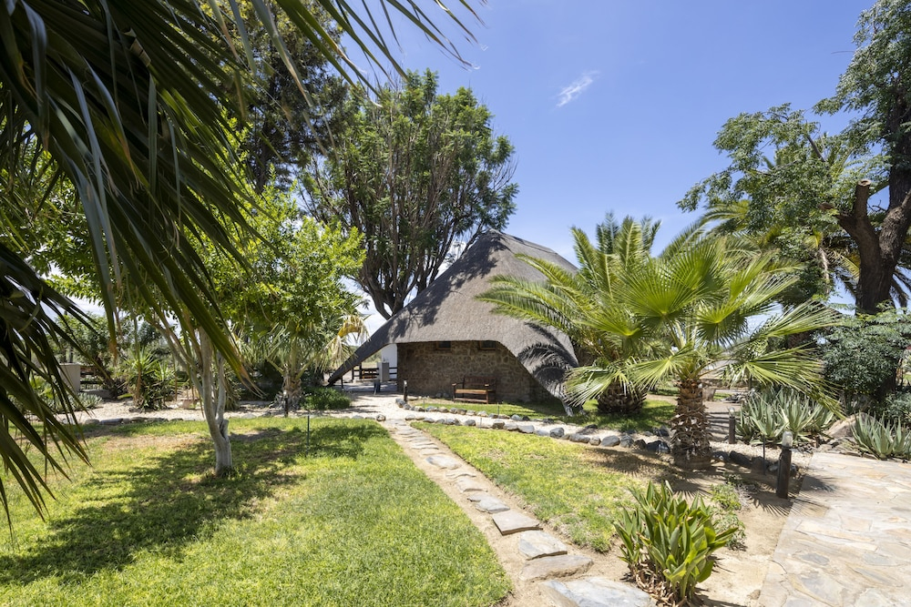 Otjisazu Guest Farm