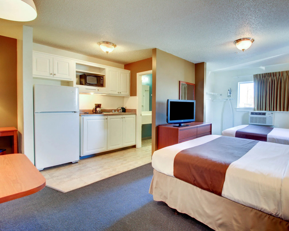 Suburban Studios Biloxi North Area