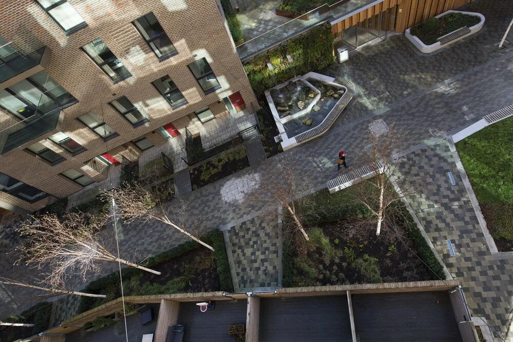 Stunning 1BR with Balcony in Zone 1!
