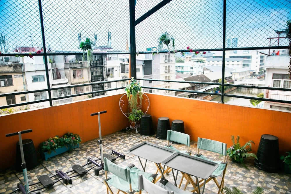 Bangkok Canale Home at Khaosarn