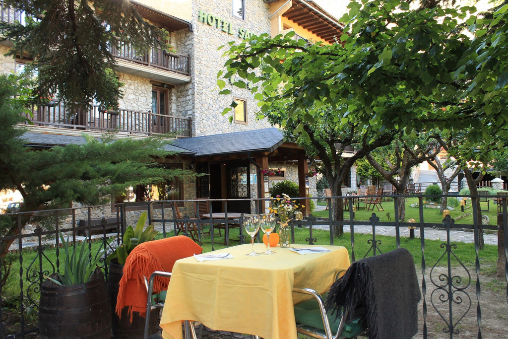 Hotel Saurat