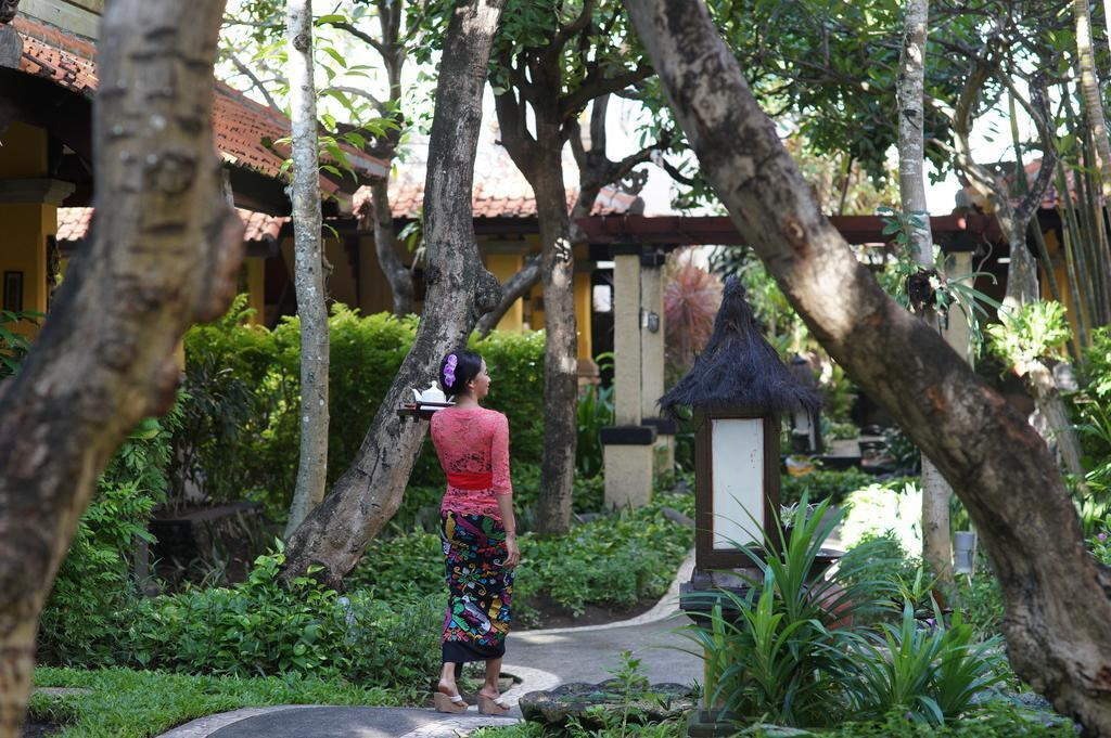 Отель ibis Styles Bali Legian