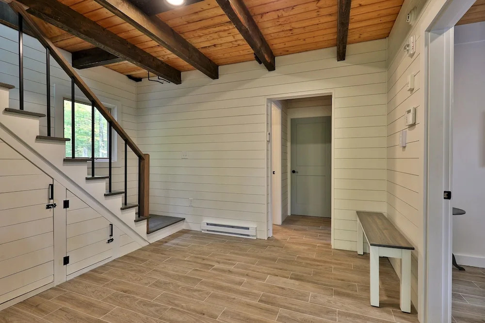 Left Duplex Home Directly Across From Pico Mountain, Close to Killington, home