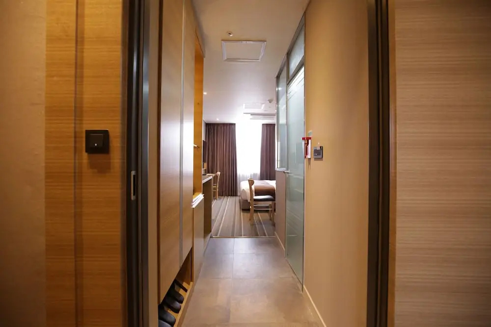 Honors Hotel