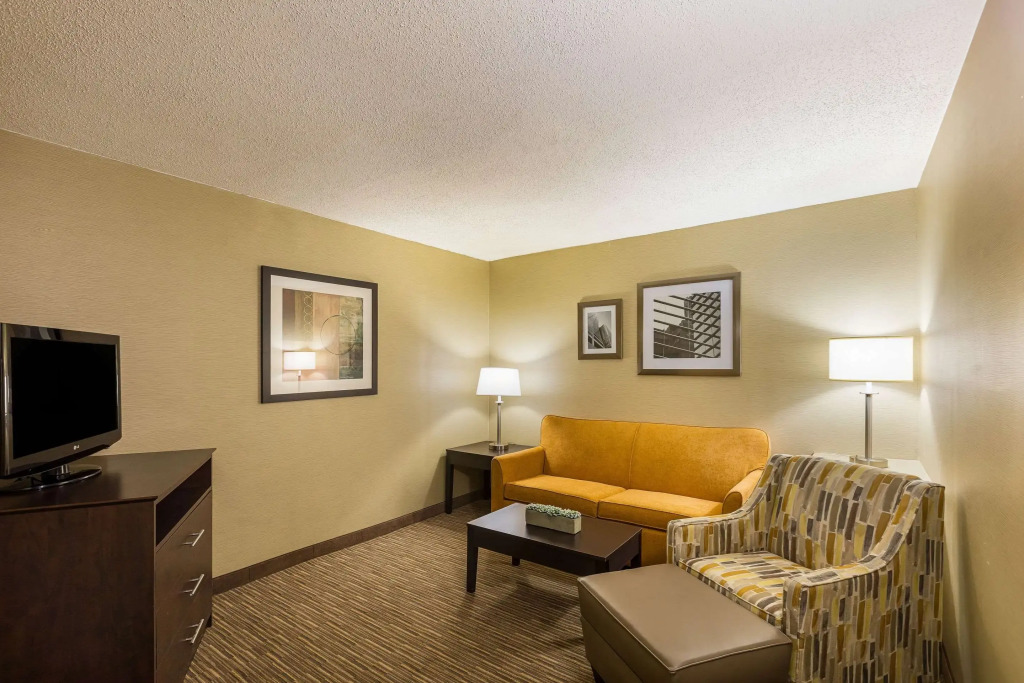Quality Inn University Lansing