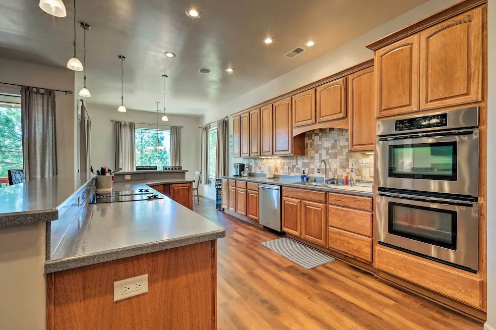 Spacious Flagstaff Home With Fire Pit & Game Room!