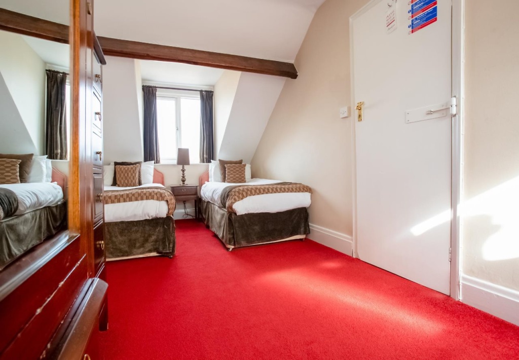 The Cliffemount Hotel