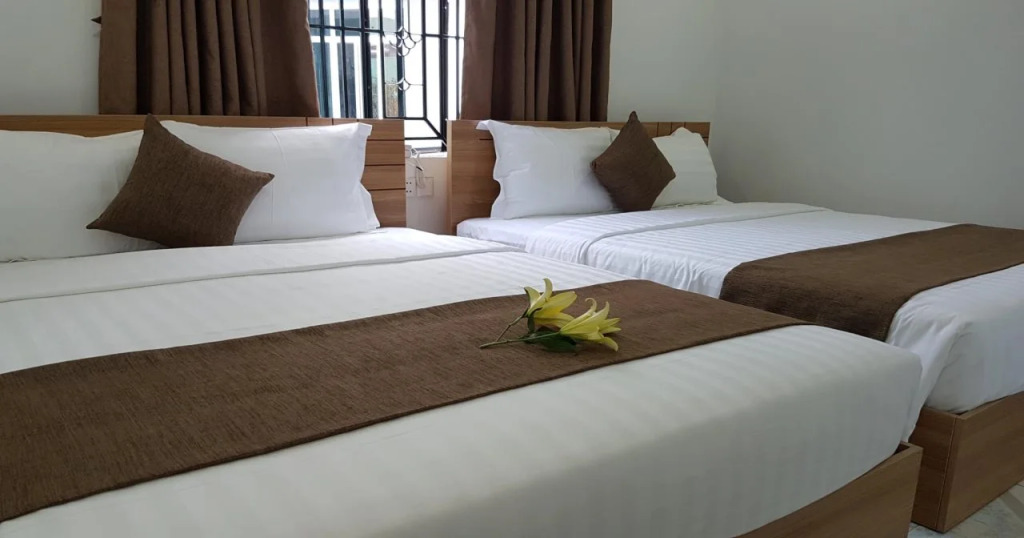 Alan Hostel