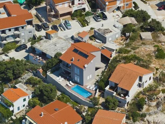 Apartments Gavran