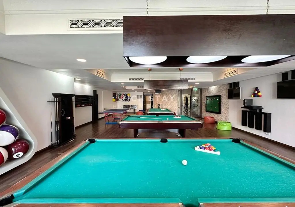 Spectacular 2BR in Souk Al Bahar, Downtown with Burj & Dubai Mall view by Rich Stay