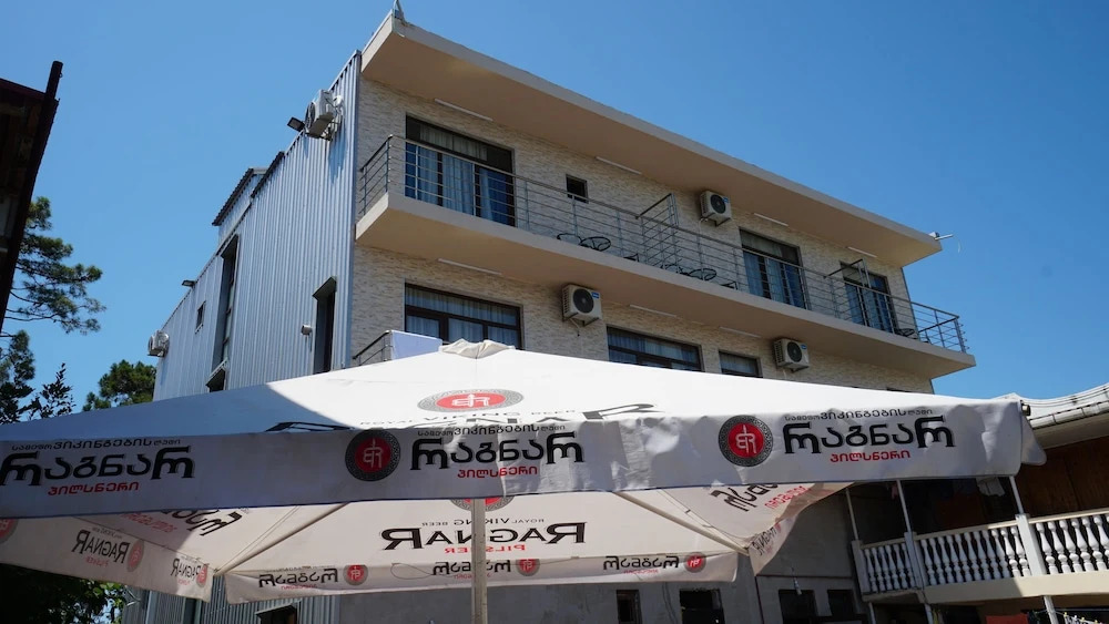 hotel horizon