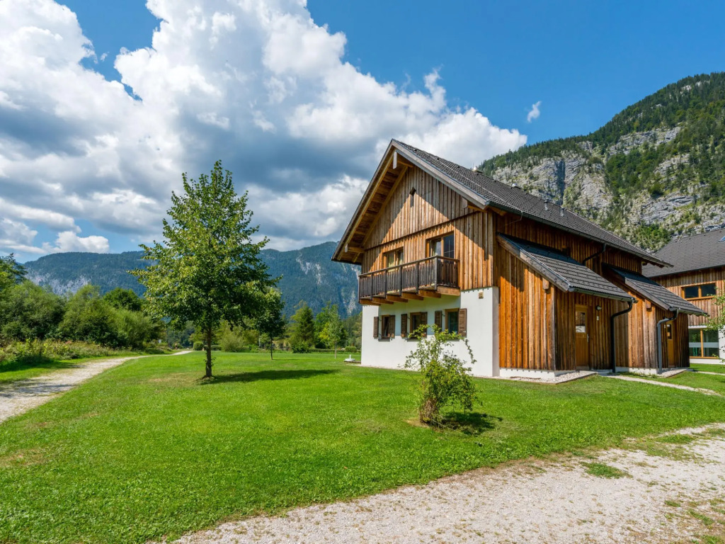 Apartment in Obertraun Near Krippenstein Ski Area
