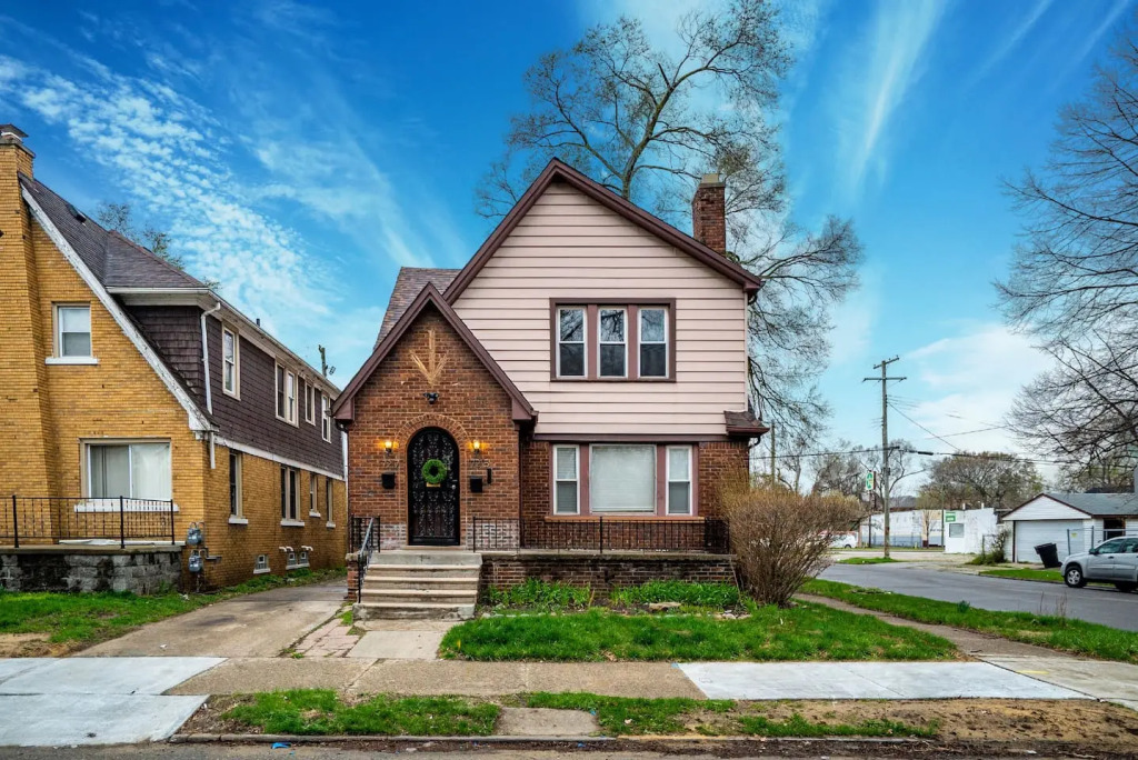 Stylish getaway of University District
