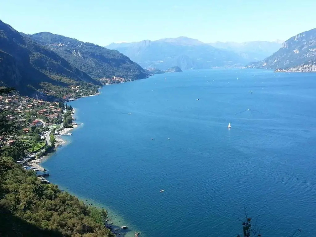 Apartment A lago, private beach and parking