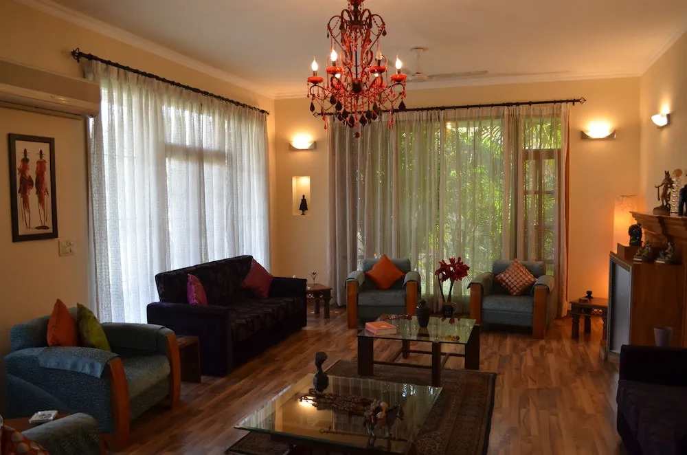 Malik's Villa Menage