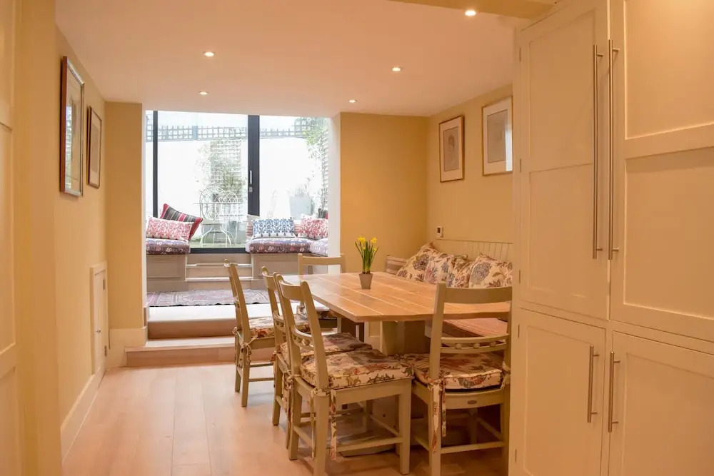 Chelsea 3 Bedroom House With Patio