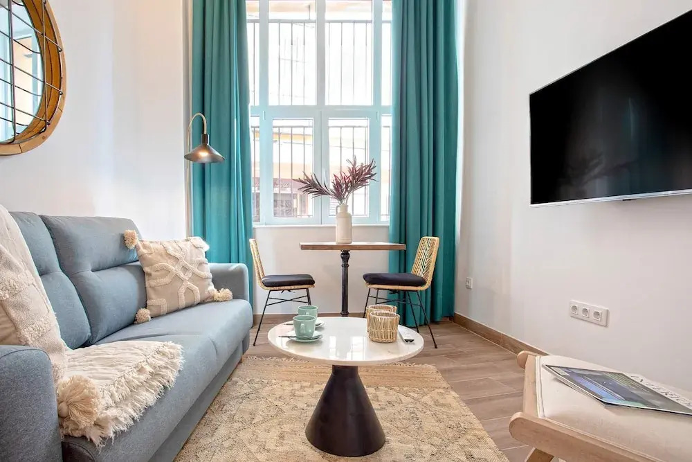 Cozy Apartment in Center of Seville. Pajaritos IV