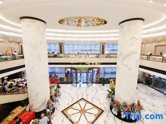 Echarm Plus Hotel (Nanning Railway Station Chaoyang Square)