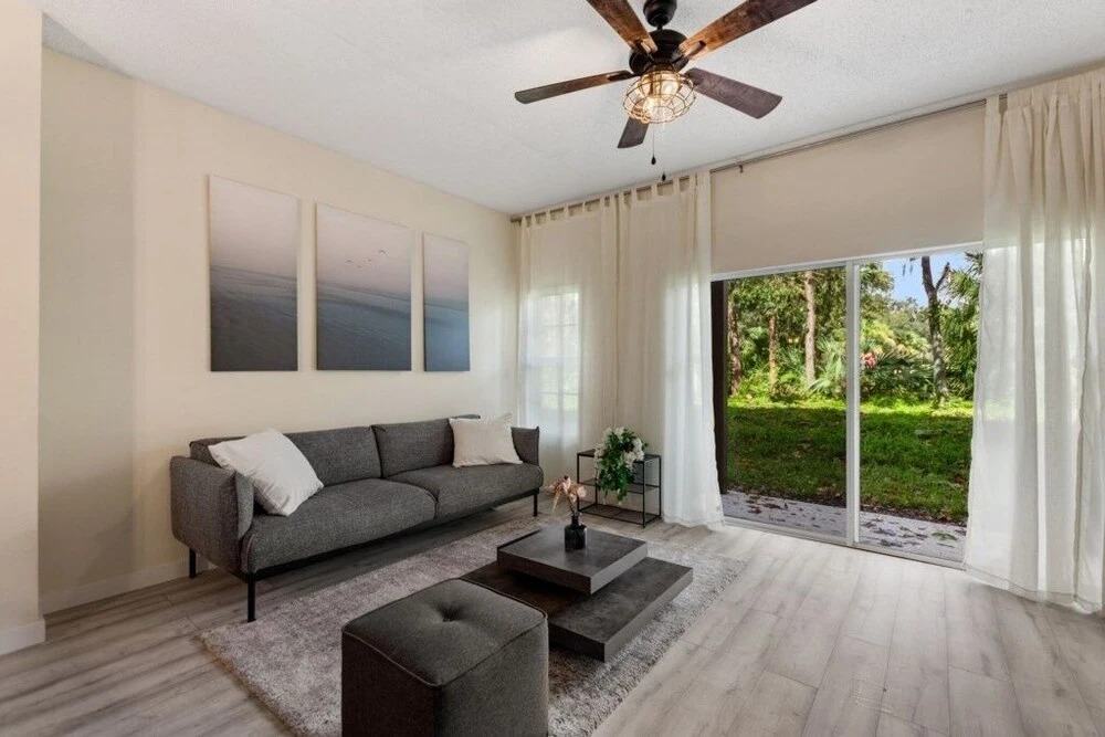 1 In A Minion At Emerald Island By Shine Villas414 3 Bedroom Townhouse