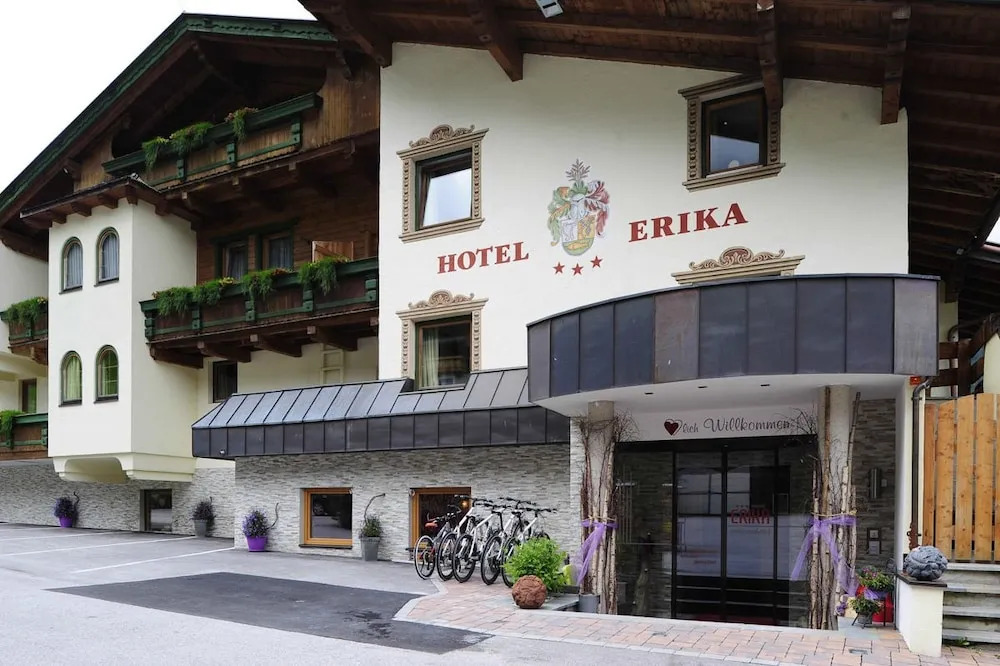ERIKA Pure Panoramahotel inklusive Stubai Super Card von Mai bis Oktober - Montag bis Samstag inklusive Abendessen