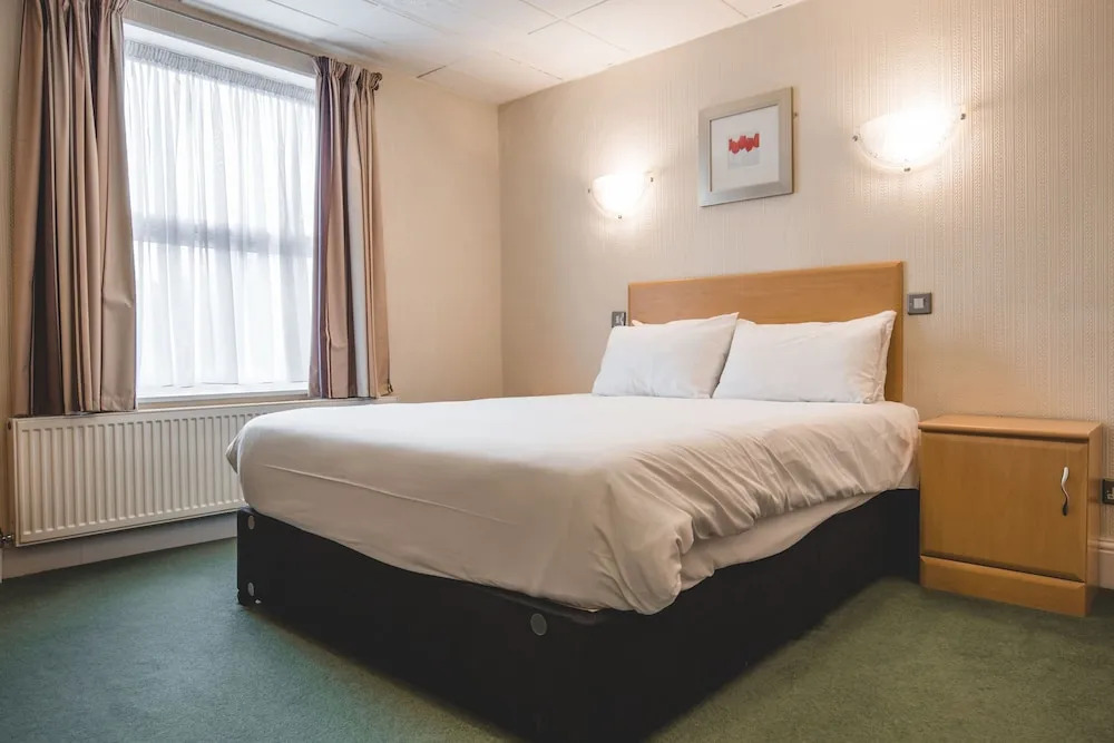 Wycliffe Hotel