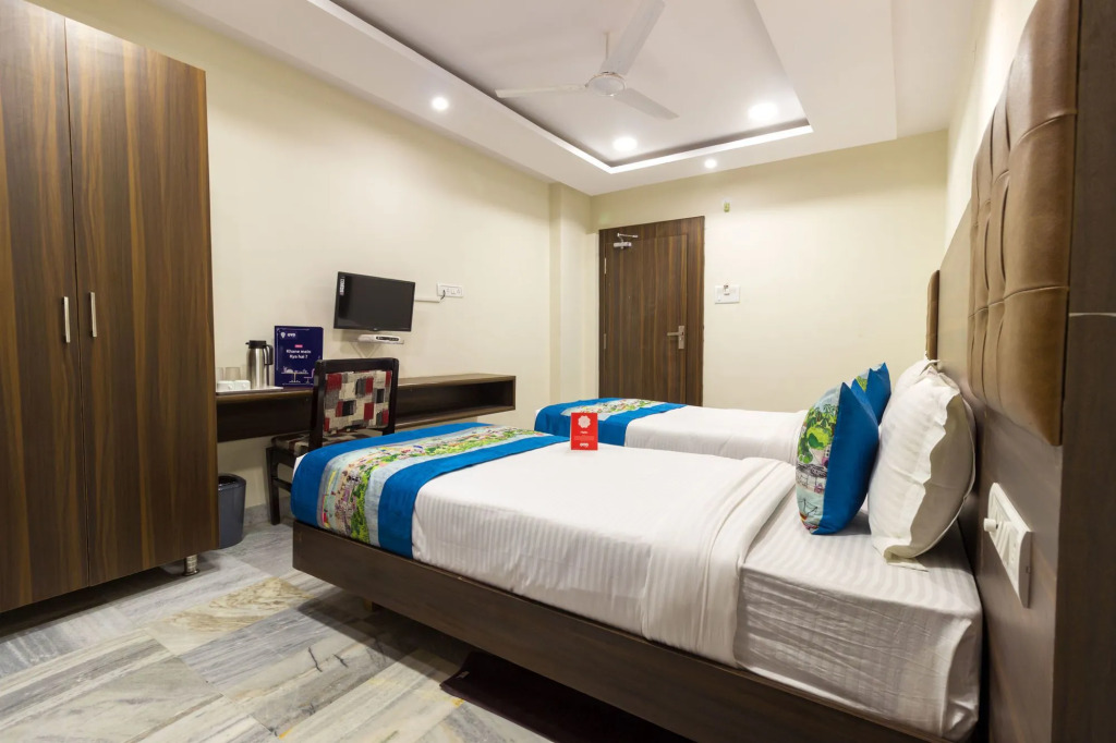 FabHotel Srujana Stay Inn