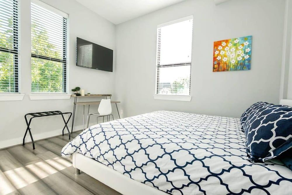 Montrose Guesthouse Suites