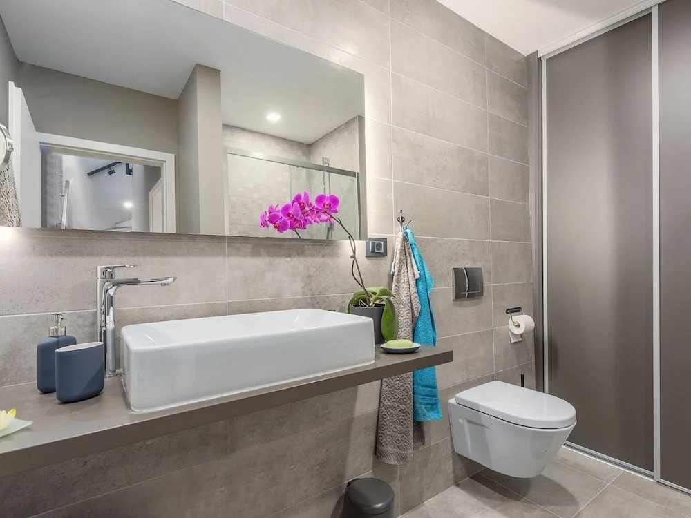 Beautiful Decorated Apartment With sea View Near the Olive Groves and the sea