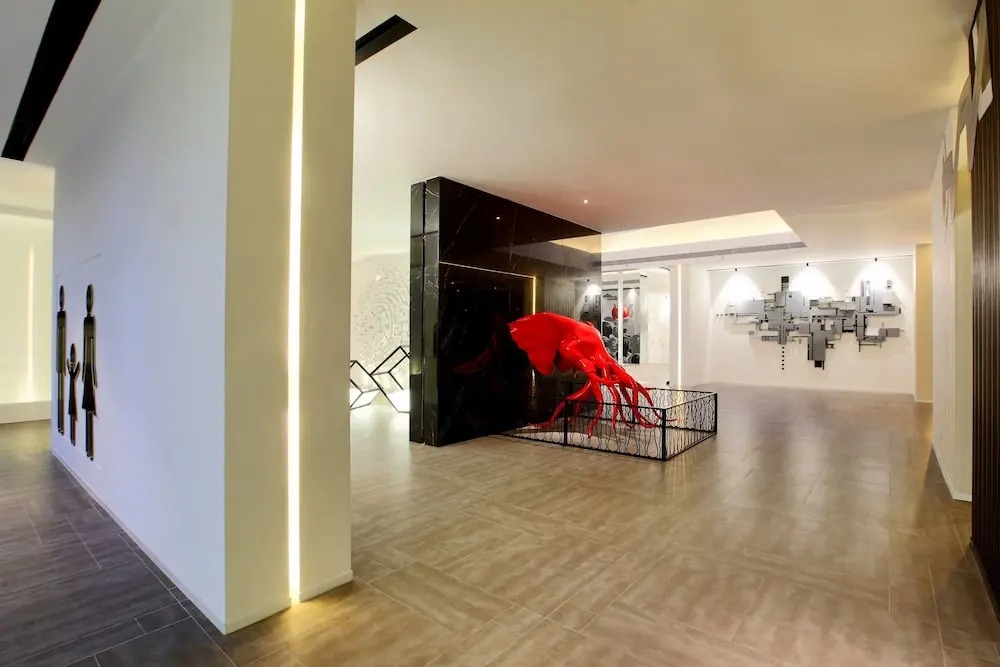 Crystal Orange Hotel