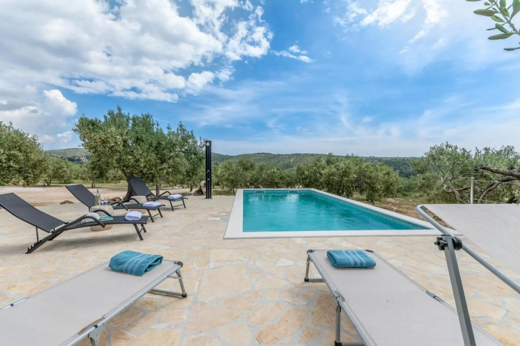 Holiday Home Kuća Sunca