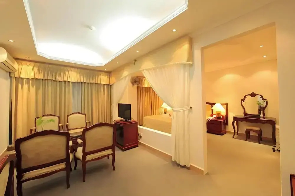 Khan Quang Do Hotel
