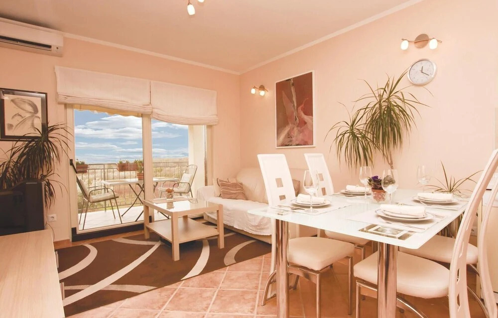 Nice Home in Porec With Wifi and 2 Bedrooms