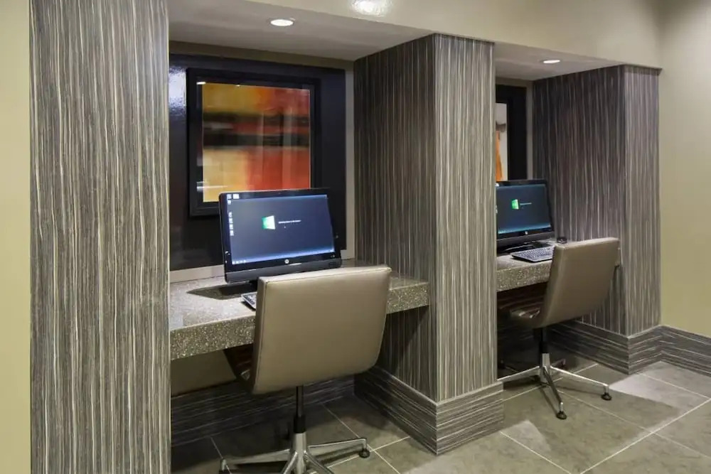 Bluebird Suites in the Heart of DC