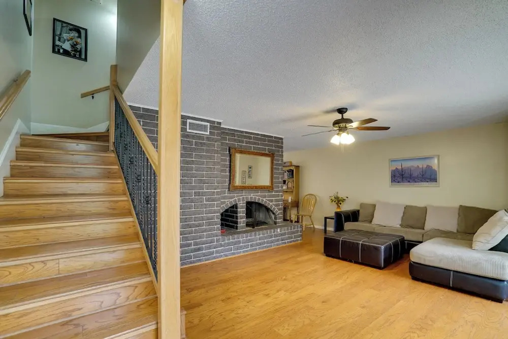 Cozy El Paso Condo w/ Patio ~ 7 Mi to Dtwn!