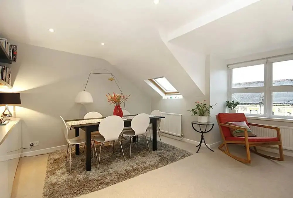 Classic Battersea Home by Clapham Junction Station