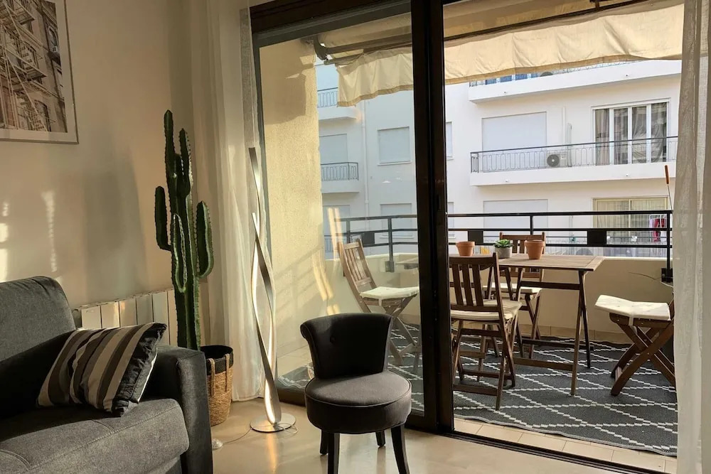Rue Dantibes 2 Pcs Balcon Renovation Premium 2019