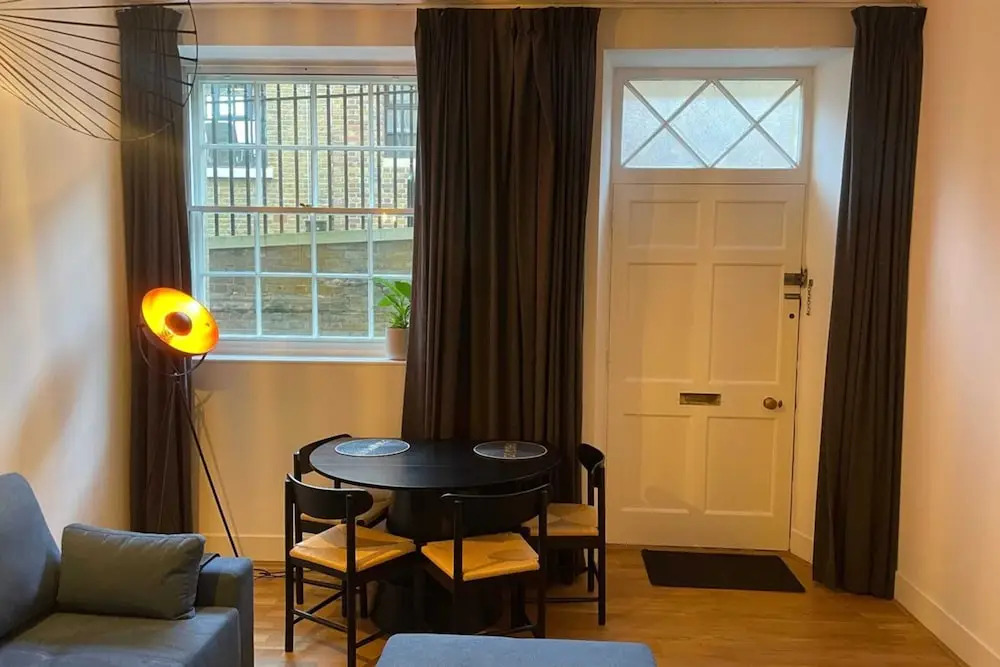 Spacious 1BD Flat - Next to Richmond Riverside!