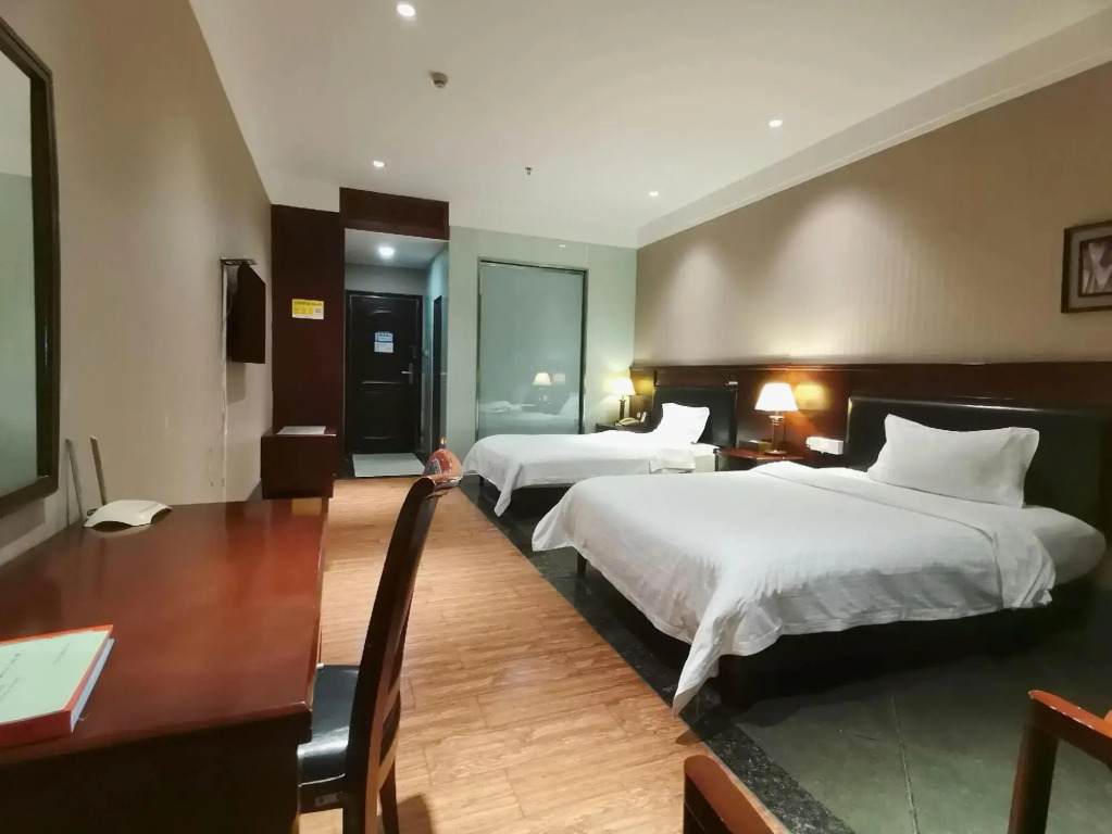 Huasheng Holiday Hotel