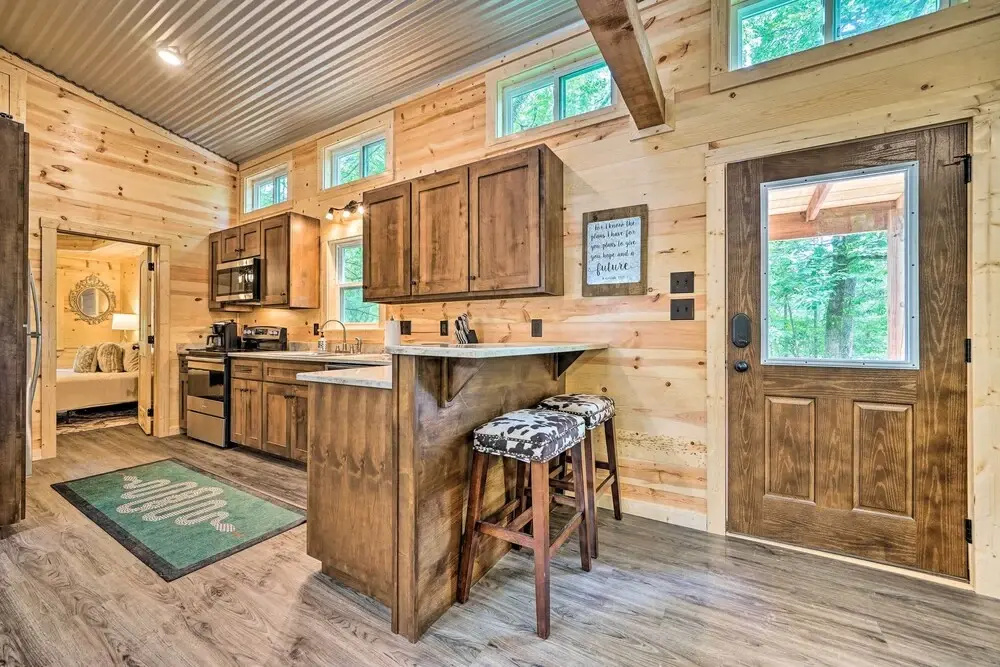 Swim, Hike & Unwind: Dual-cabin Gem in Broken Bow