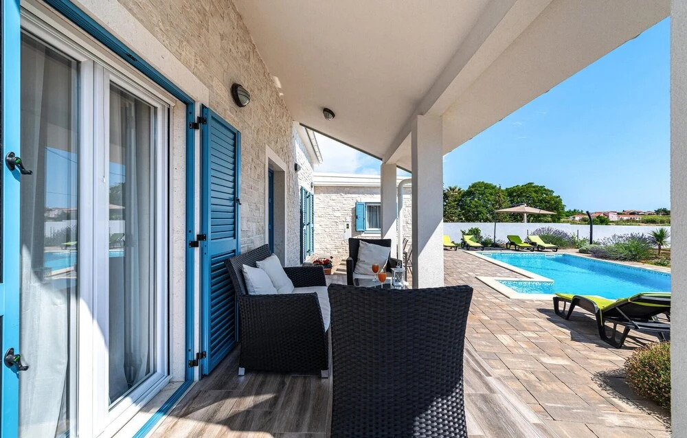 Lovely Home In Privlaka