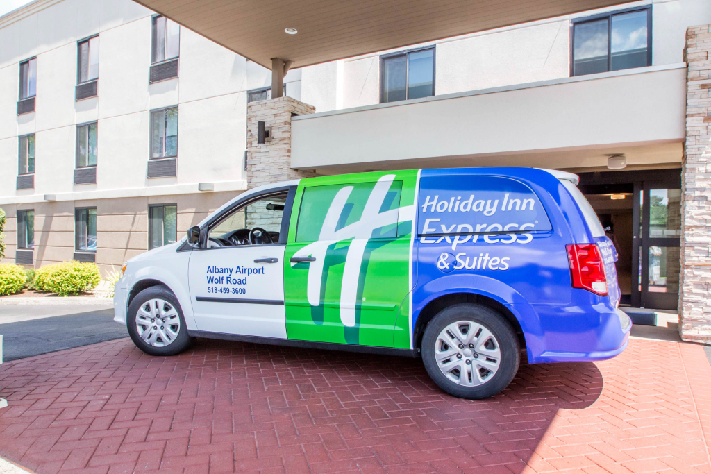 Holiday Inn Express & Suites - Albany Airport - Wolf Road by IHG