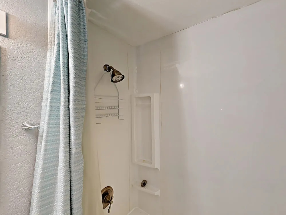 1601 July Lynn Dr 209 - 3 Bedroom Condo