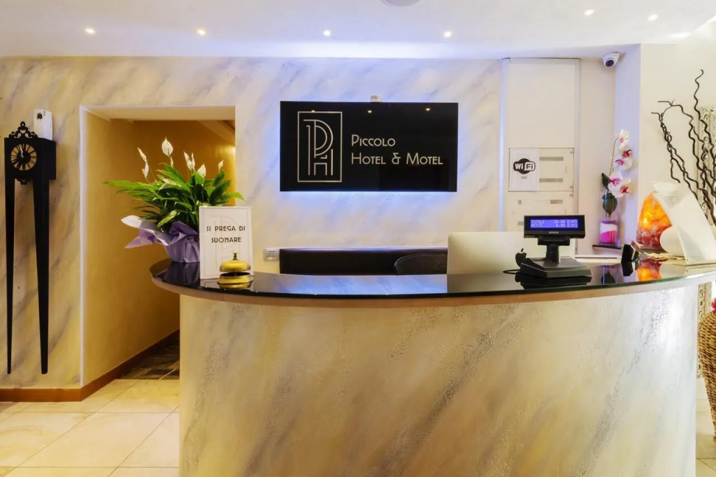 Piccolo Hotel