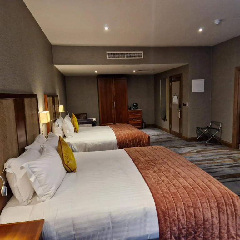Lawlors Hotel