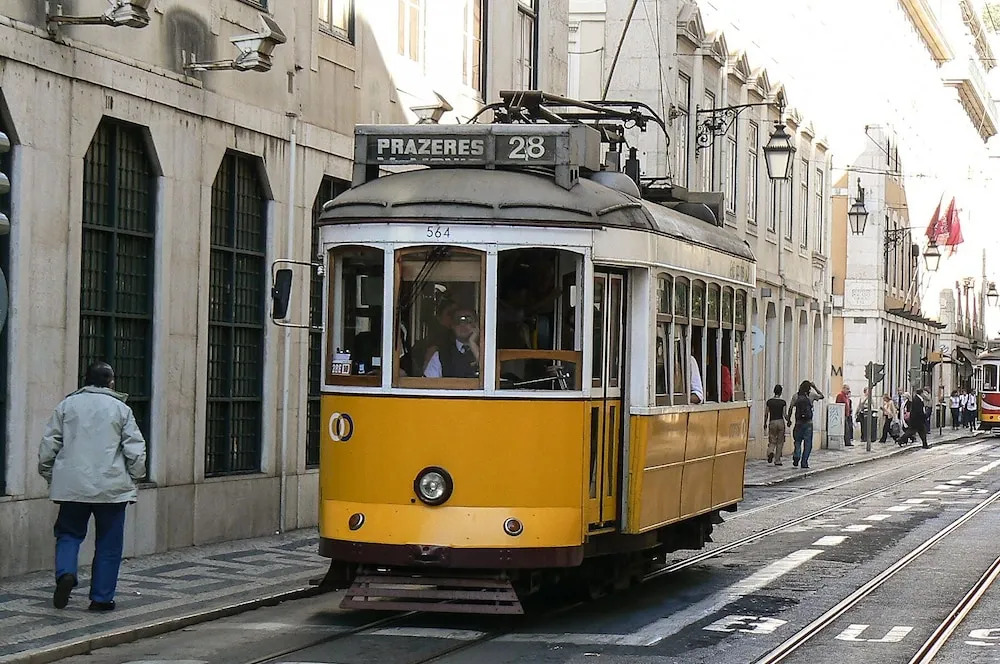 lisbon Home host