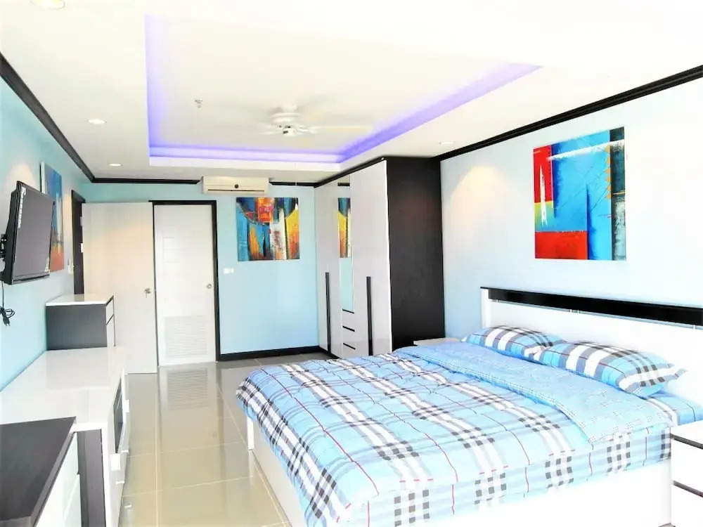 Sea View 1-bed at Jomtien Beach - Sleeps 2