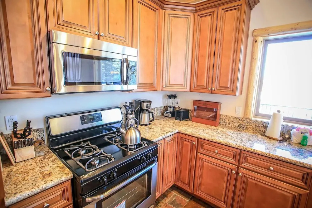 1648 - Luxury on Eagle Ridge by RedAwning