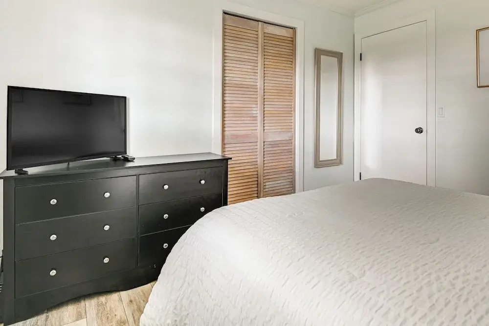 1/2 Mi to River! Poolside Escape on Merritt Island