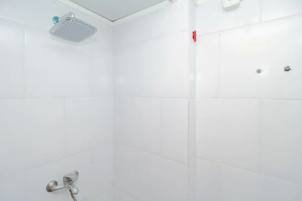Airy Eco Syariah Cengkareng Cendrawasih Raya Empat 33 Jakarta